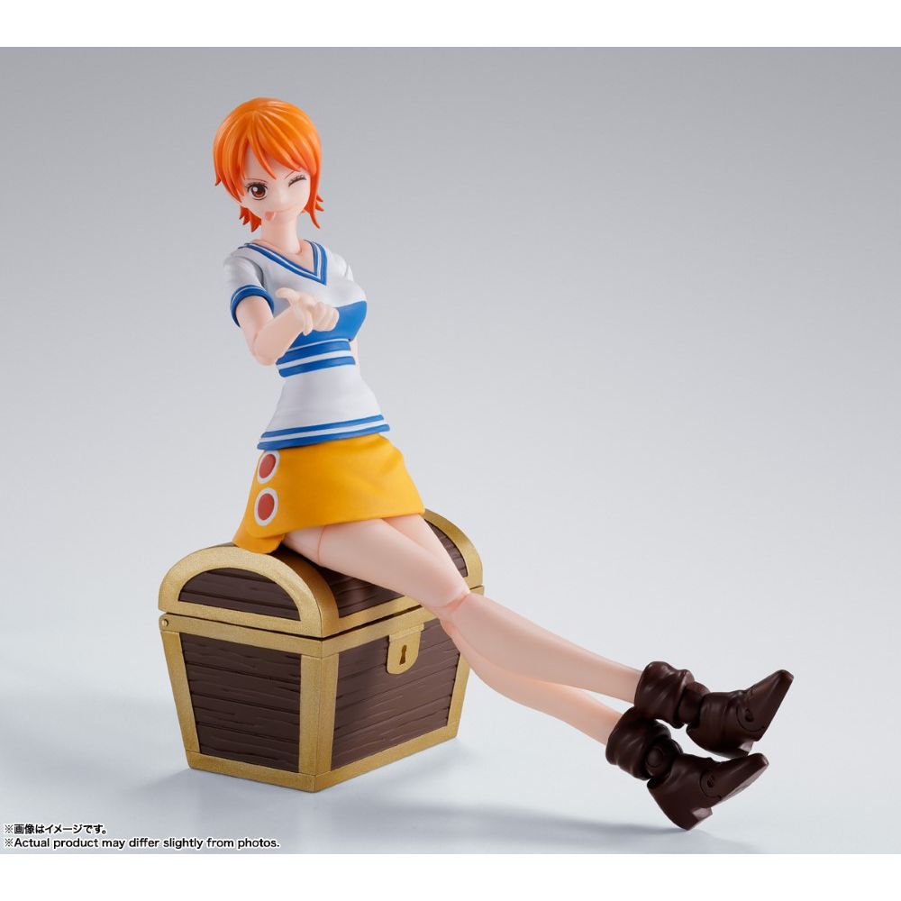 Bandai S.H.Figuarts One Piece Nami (Romance Dawn)