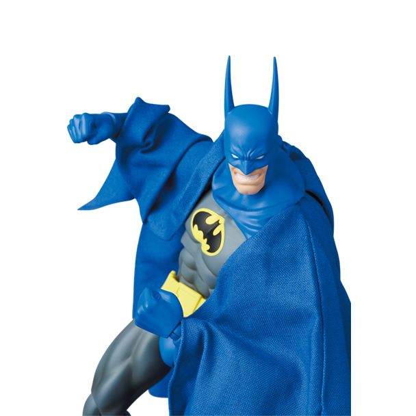 MAFEX 215 Knight Crusader Batman