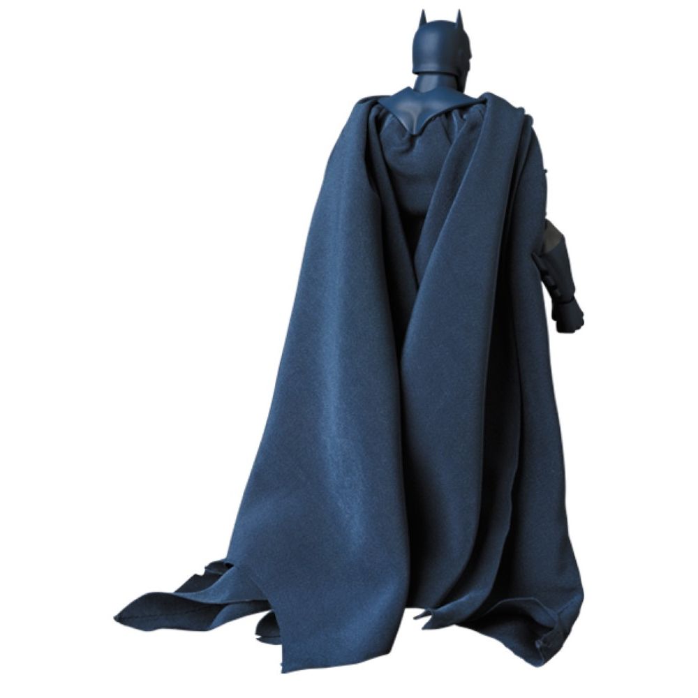 MAFEX 105 Hush Batman Reissue