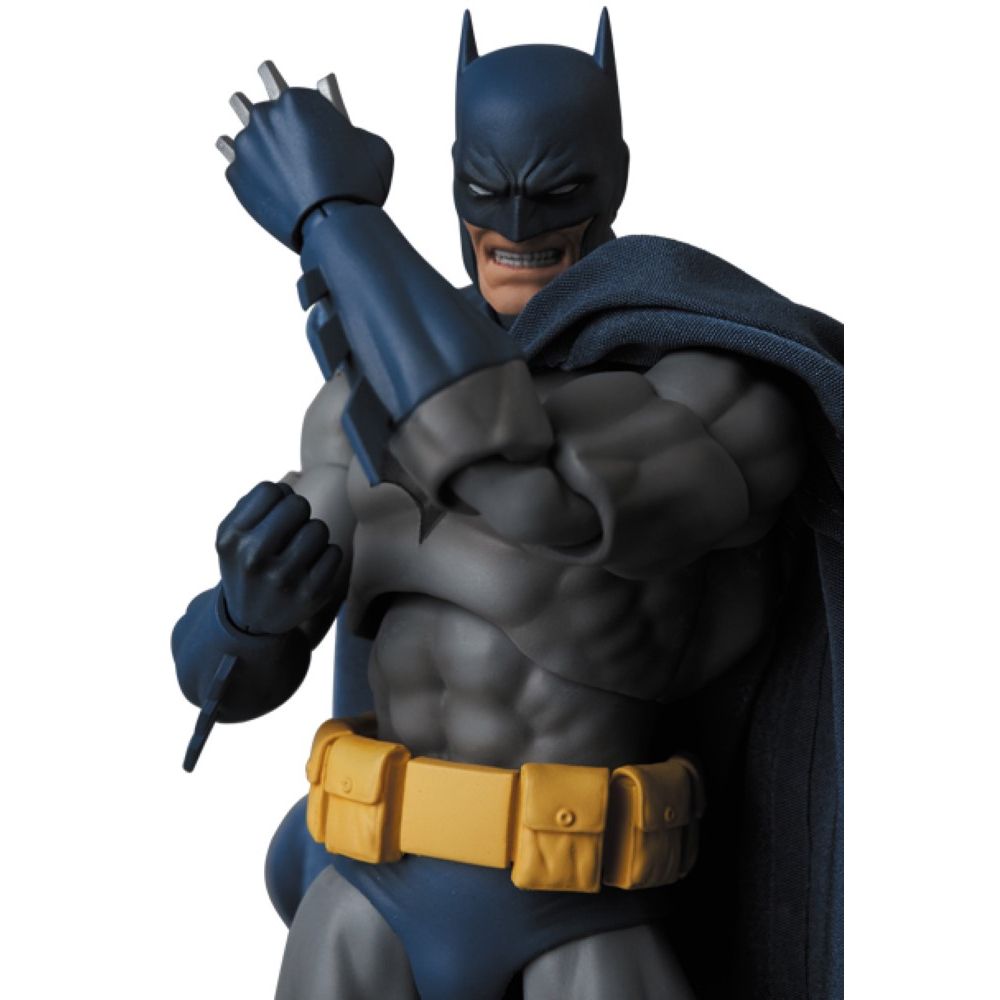 MAFEX 105 Hush Batman Reissue