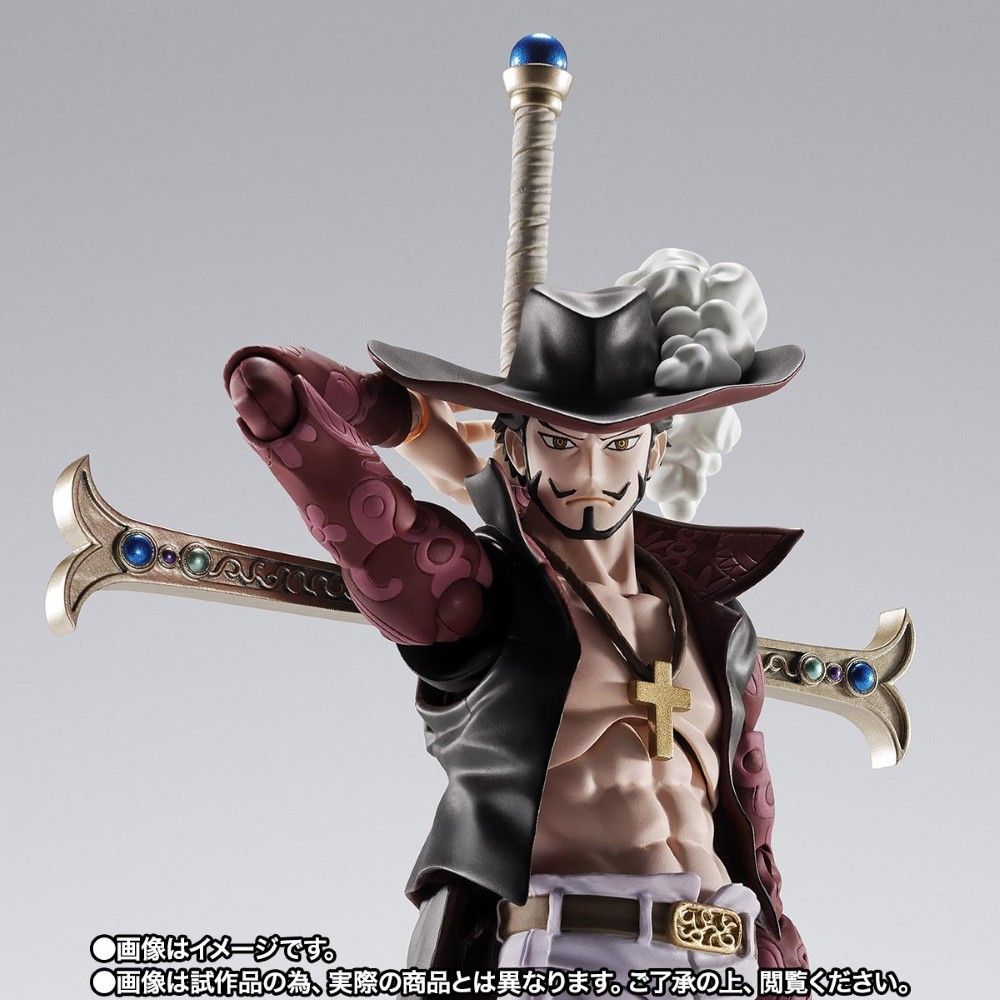 PREORDER Bandai S.H.Figuarts One Piece Dracule Mihawk